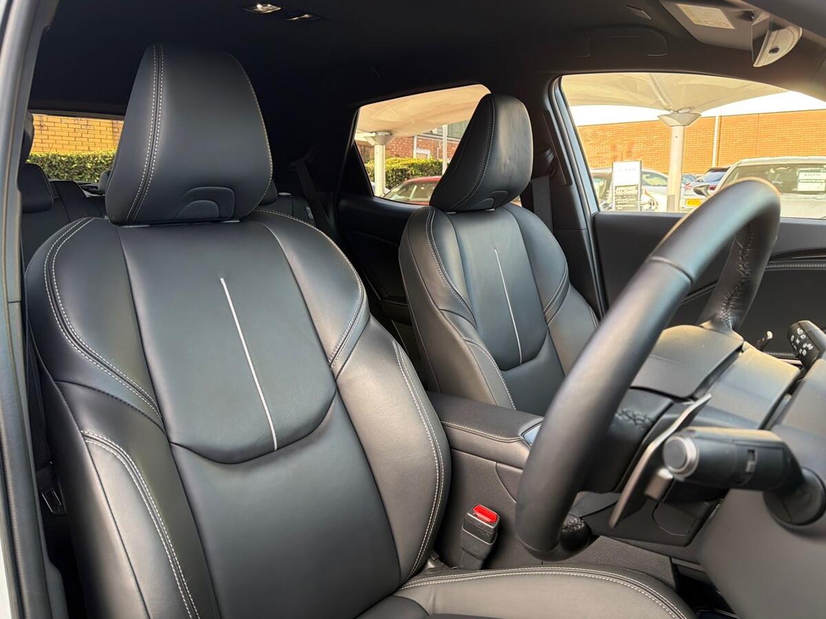 Used Lexus LBX 2024 for sale - 77397142: Photo 13