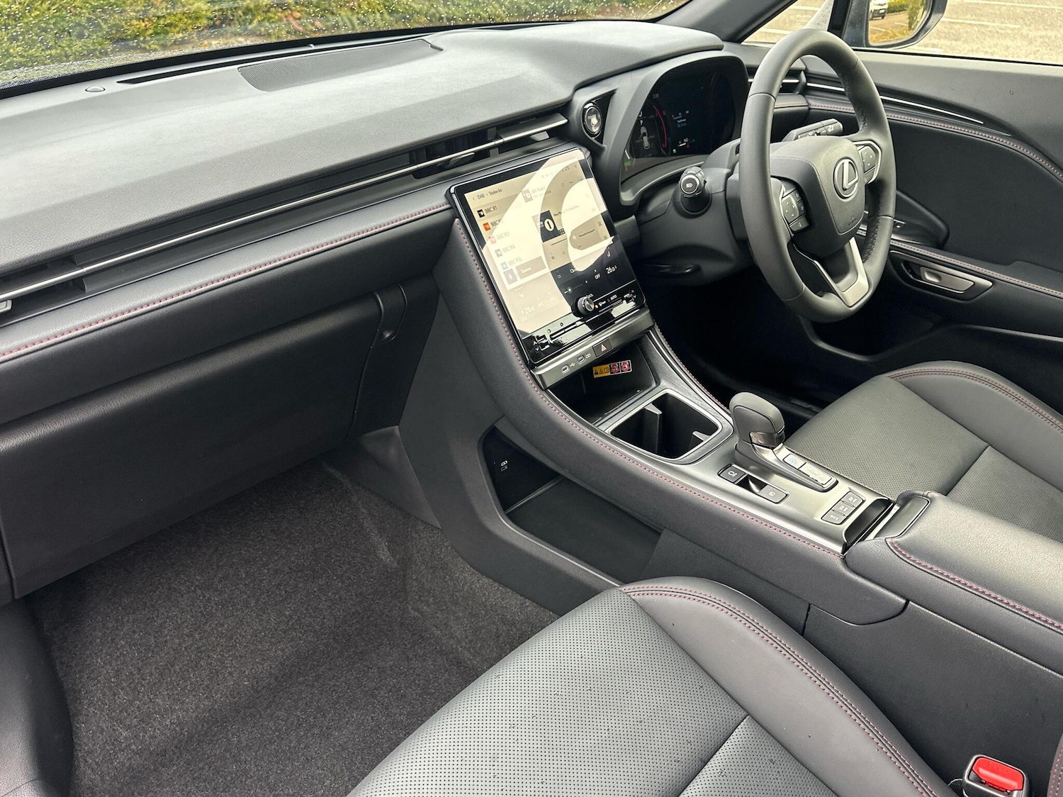 Used Lexus LBX 2024 for sale - 76241269: Photo 2