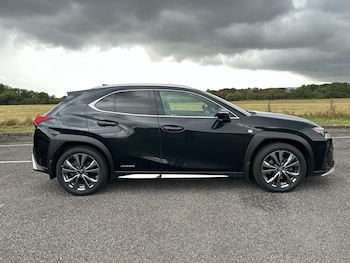 Used Lexus UX 2019 for sale - 75814211: Photo