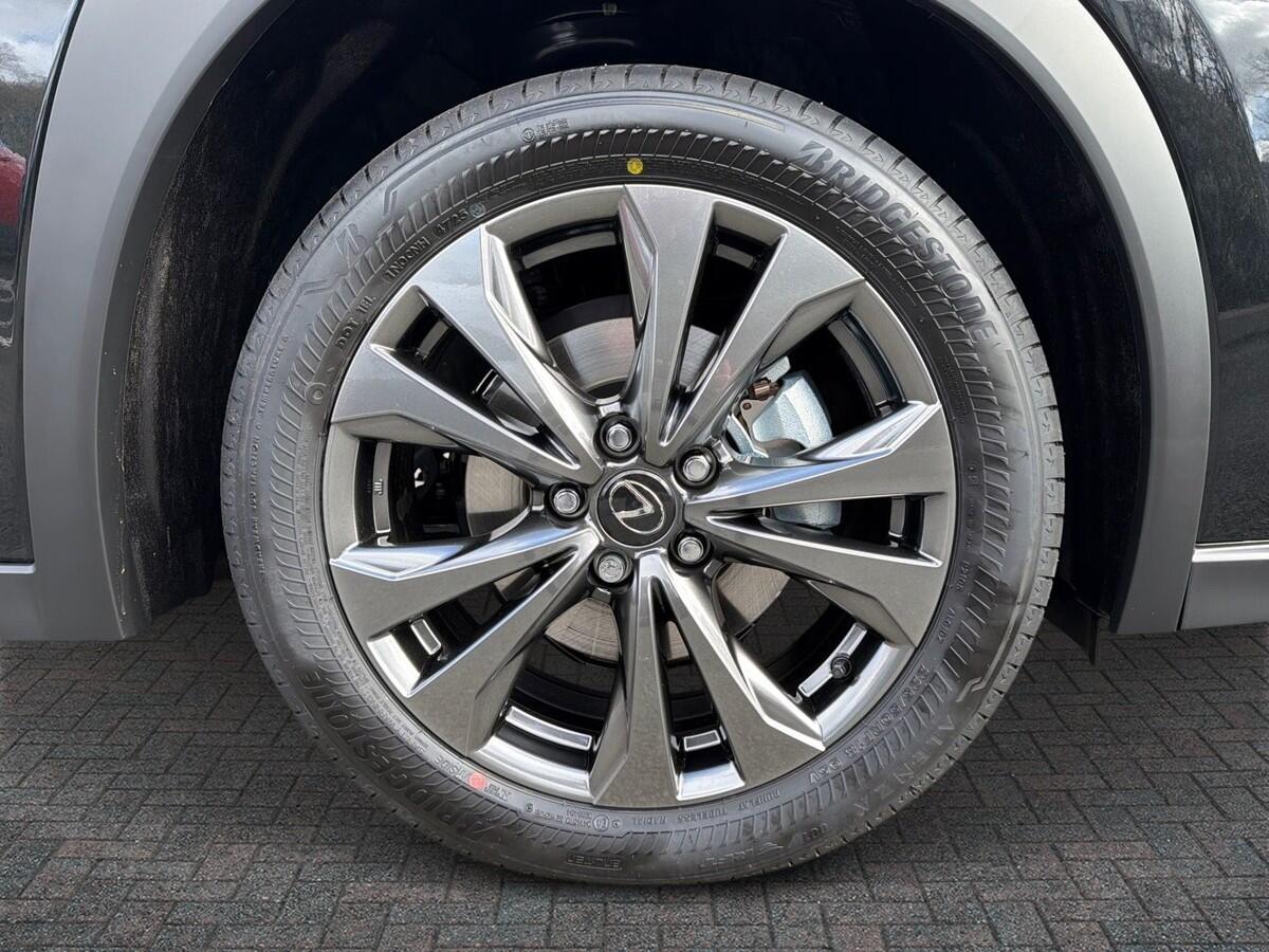 Used Lexus UX 2026 for sale - 77893604: Photo 6