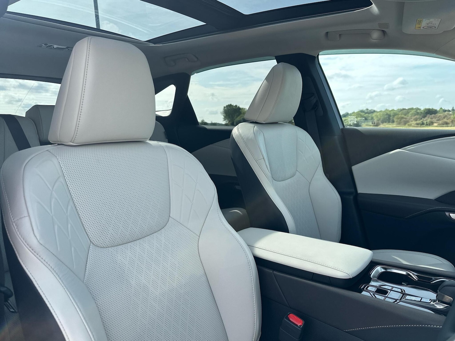 Used Lexus RX 2025 for sale - 77770707: Photo 15