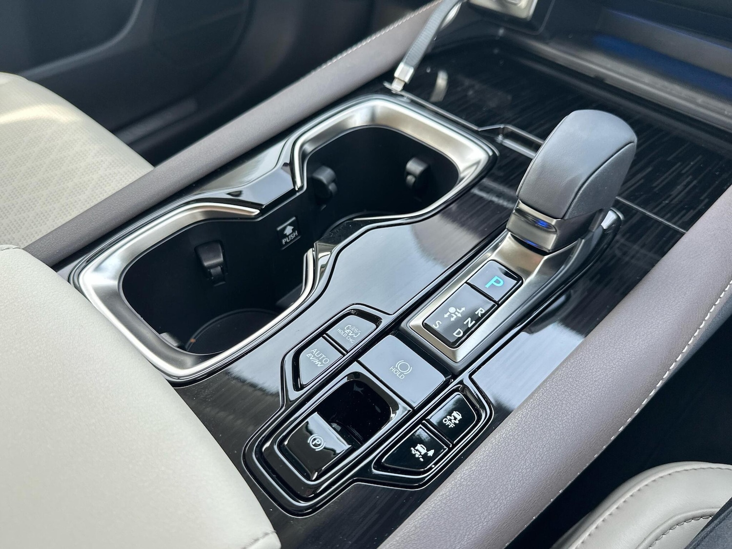 Used Lexus RX 2025 for sale - 77770707: Photo 17