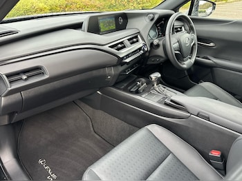 Used Lexus UX 2022 for sale - 76434331: Photo