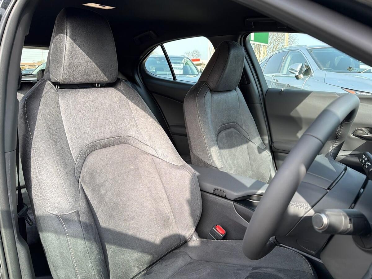 Used Lexus UX 2026 for sale - 77785597: Photo 13