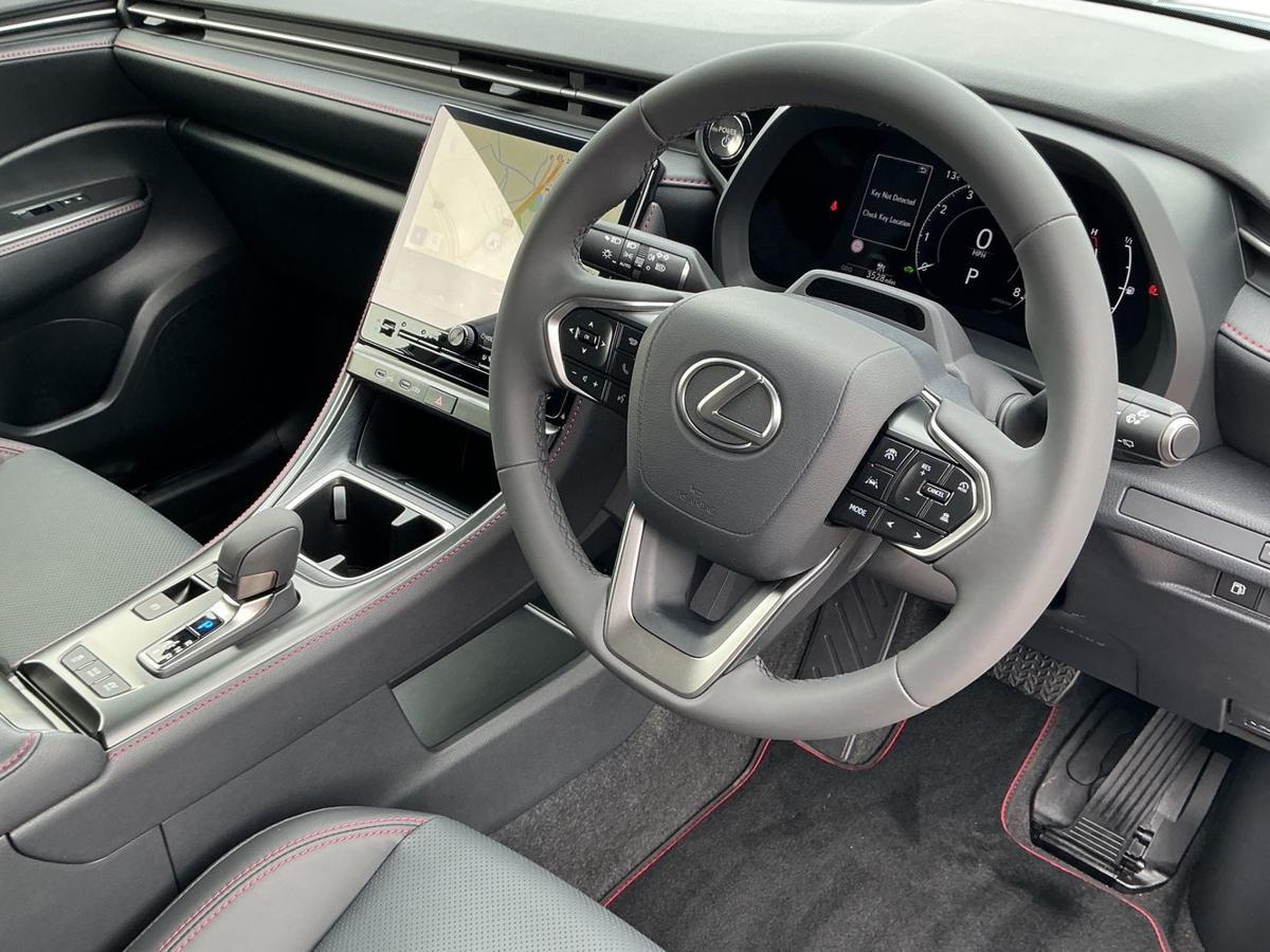 Used Lexus LBX 2025 for sale - 78008588: Photo 12