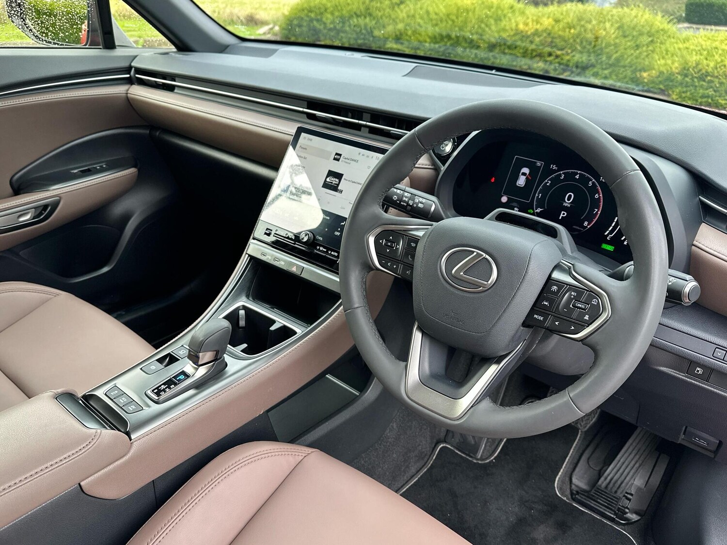 Used Lexus LBX 2024 for sale - 75950551: Photo 6