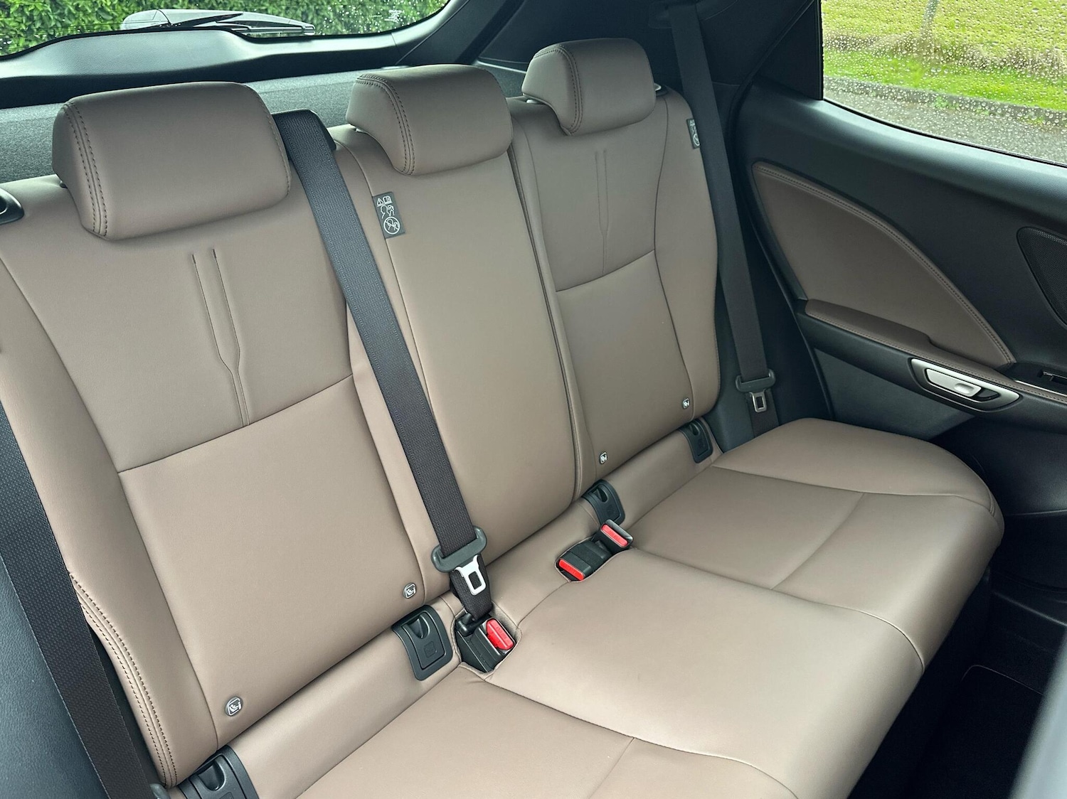 Used Lexus LBX 2024 for sale - 75950551: Photo 9