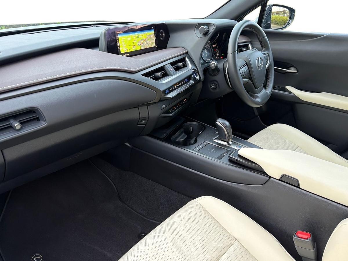 Used Lexus UX 2021 for sale - 77231637: Photo 7