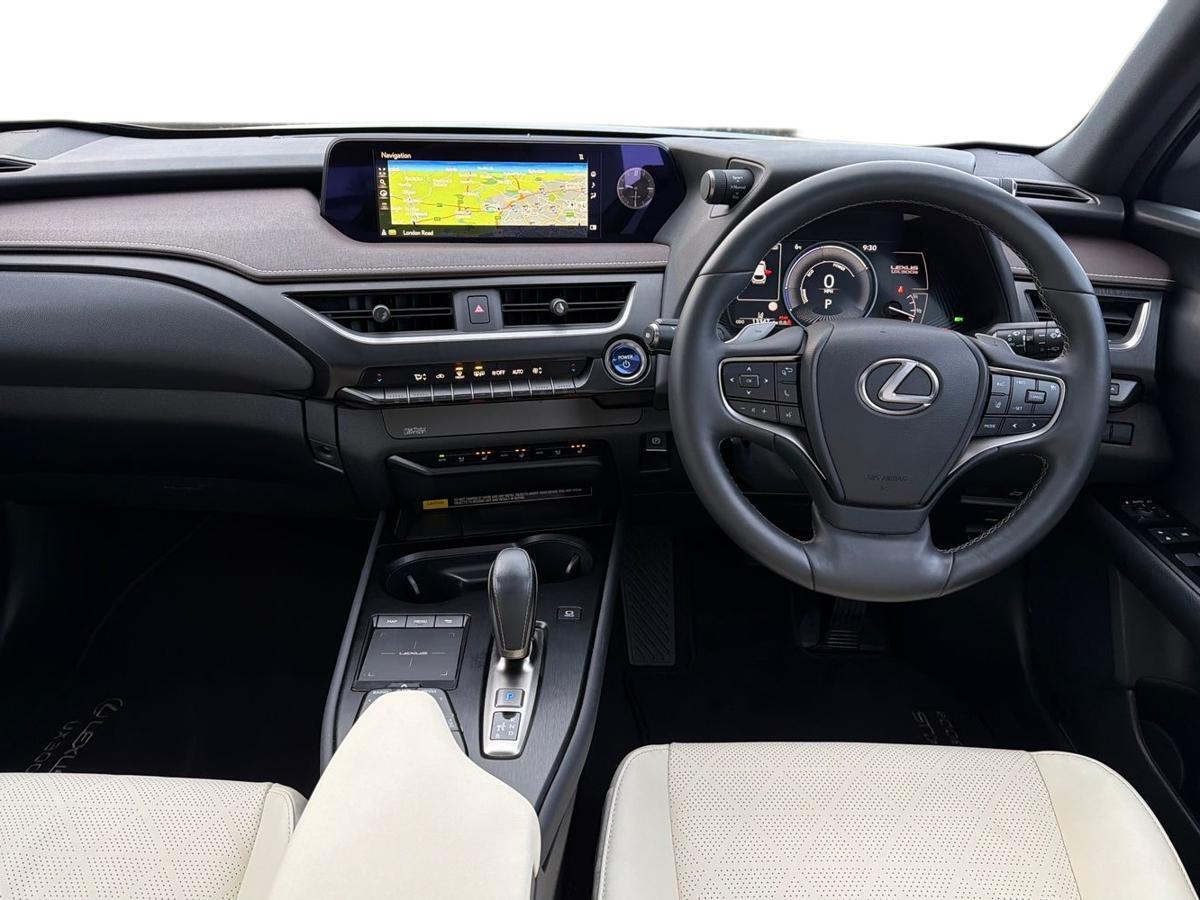 Used Lexus UX 2021 for sale - 77231637: Photo 8