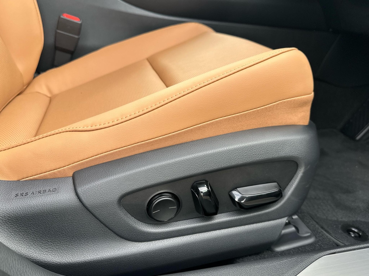 Used Lexus UX 2025 for sale - 77770740: Photo 14