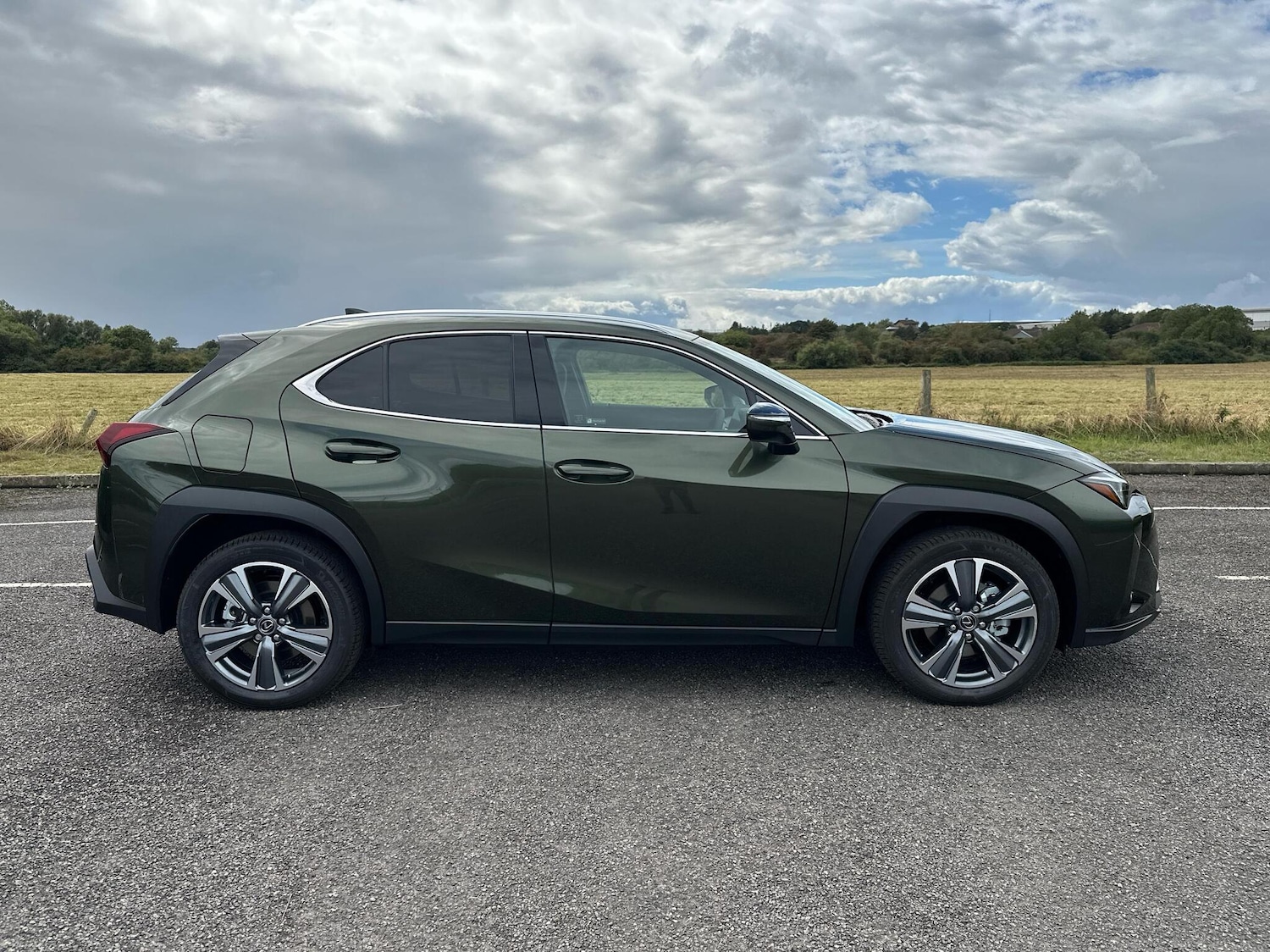 Used Lexus UX 2025 for sale - 77770740: Photo 4