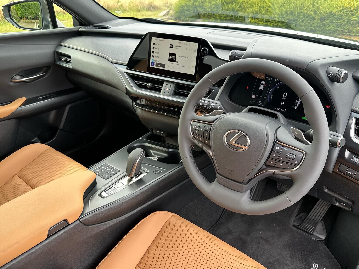 Used Lexus UX 2025 for sale - 77770740: Photo 6