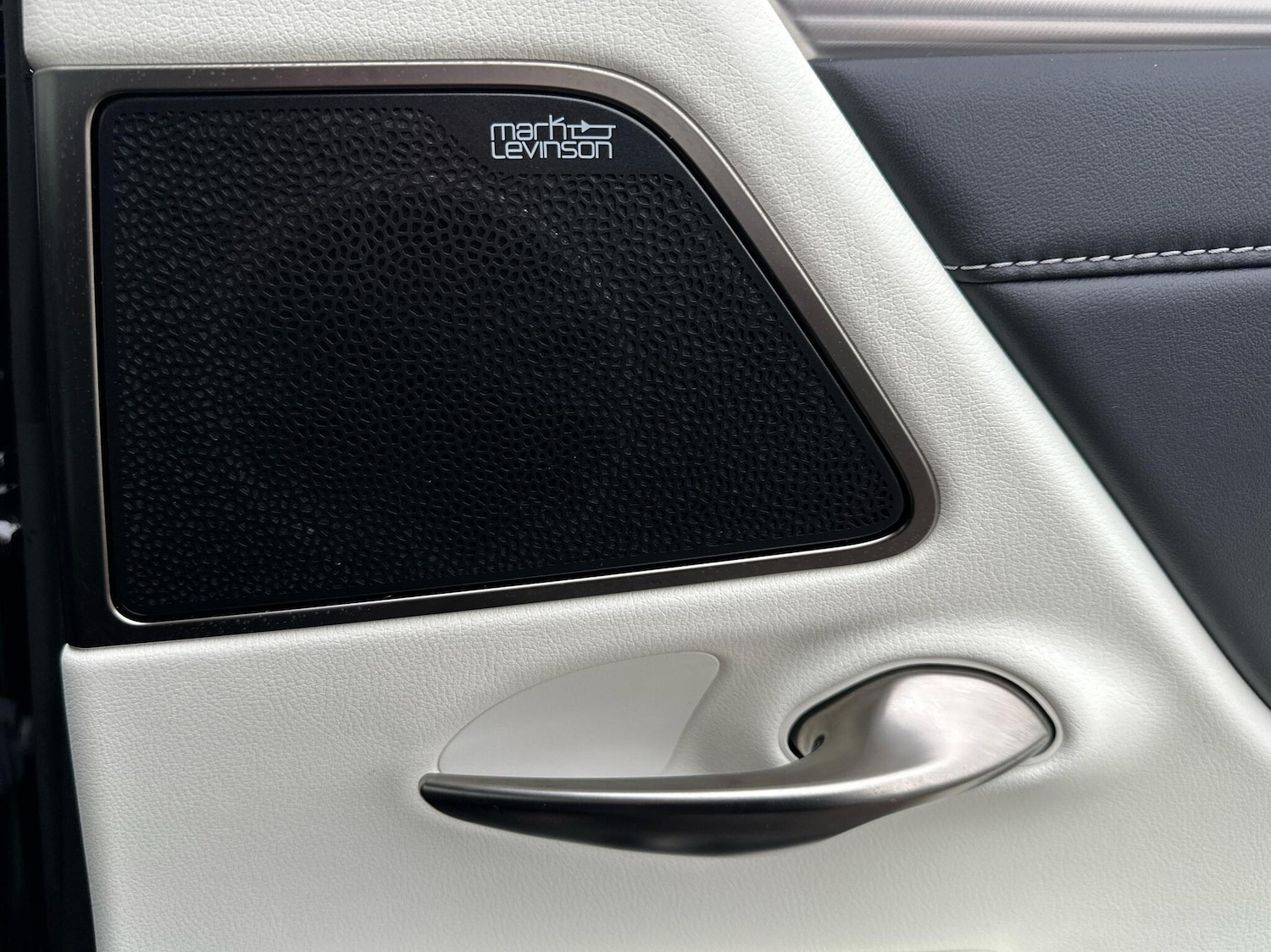 Used Lexus ES 2023 for sale - 76730707: Photo 15