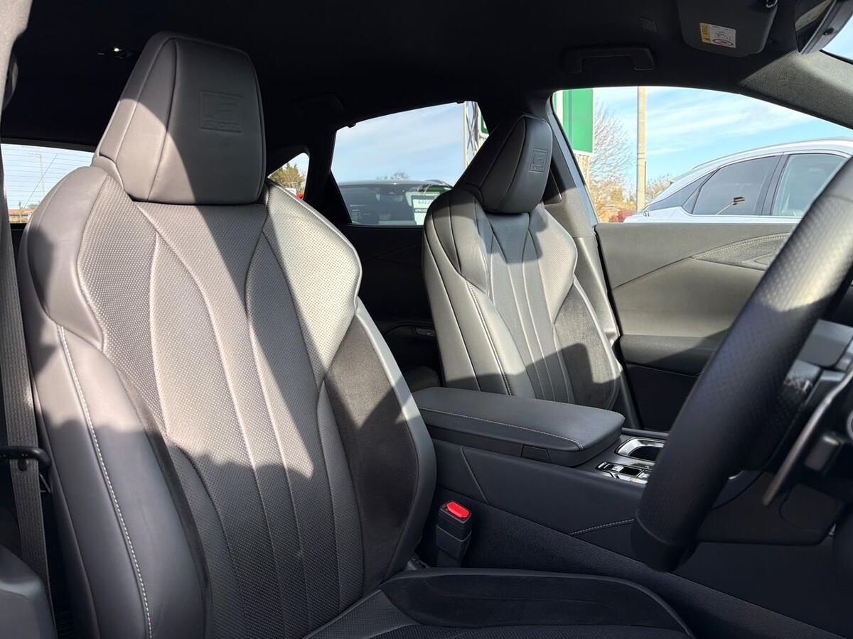 Used Lexus RX 2023 for sale - 77397138: Photo 15