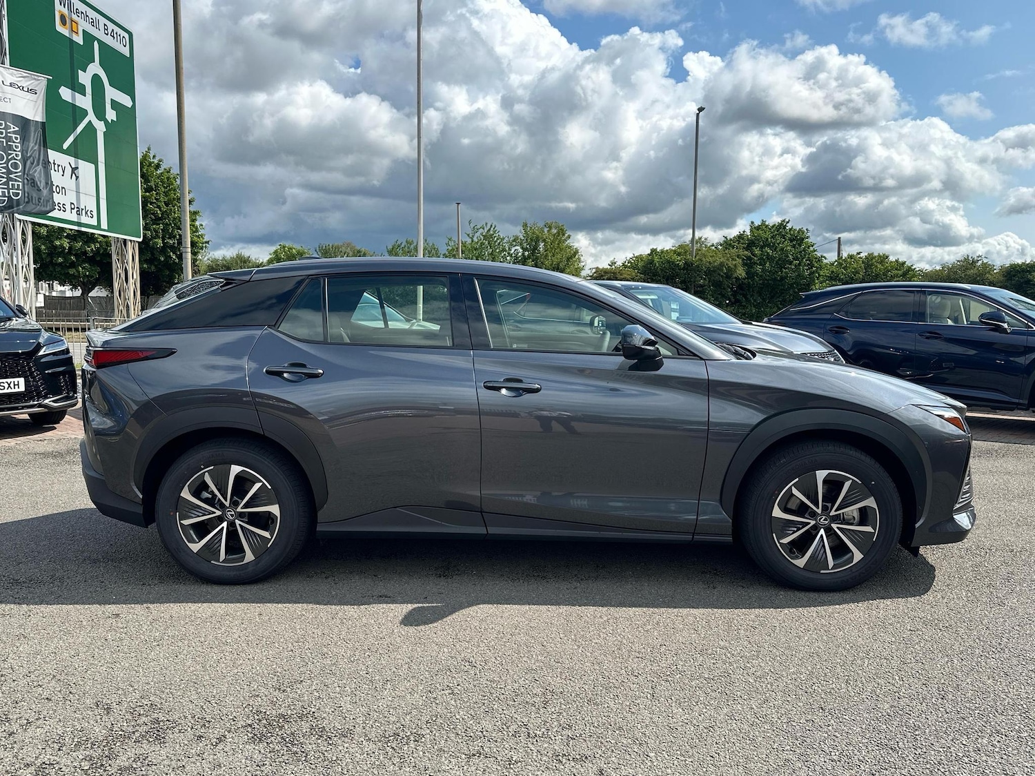 Used Lexus RZ 2025 for sale - 76800497: Photo 5