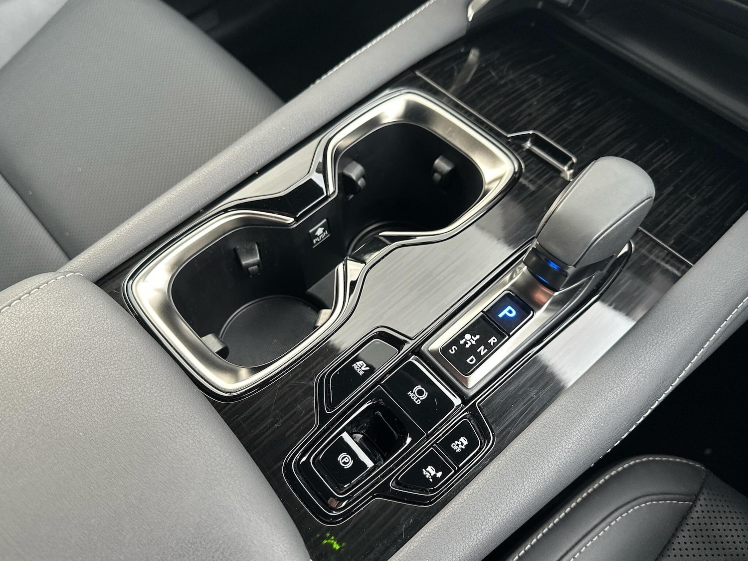 Used Lexus RX 2023 for sale - 76372381: Photo 14