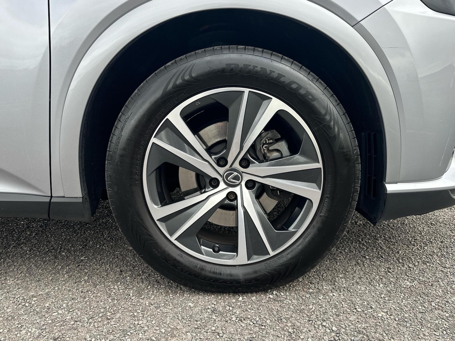 Used Lexus RX 2023 for sale - 76372381: Photo 5