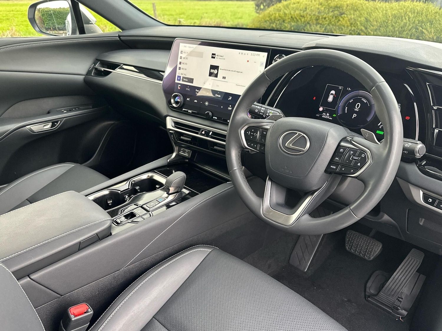 Used Lexus RX 2023 for sale - 76372381: Photo 6