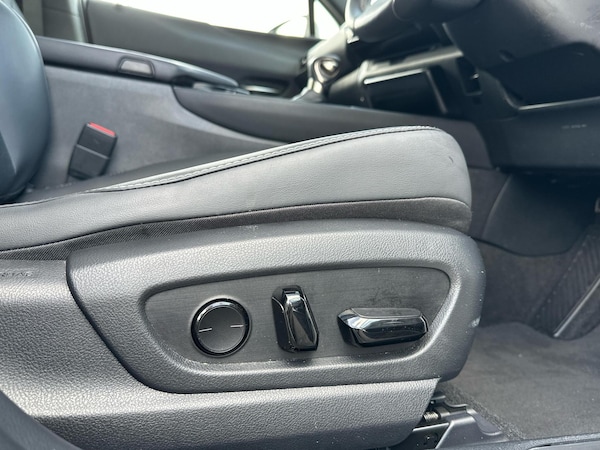 Used Lexus UX 2022 for sale - 76086195: Photo 13