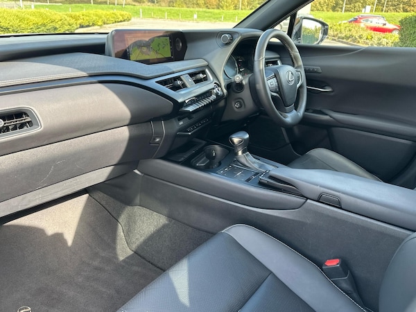 Used Lexus UX 2022 for sale - 76086195: Photo 2