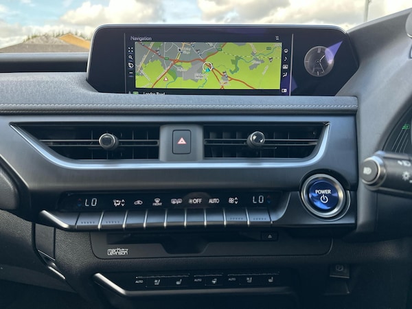 Used Lexus UX 2022 for sale - 76086195: Photo 8