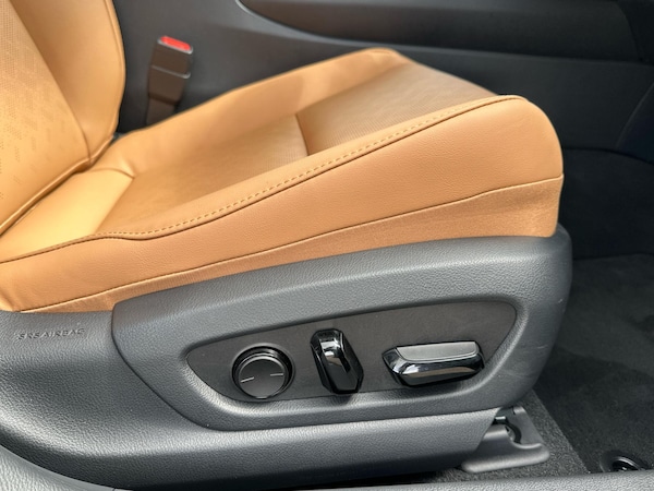 Used Lexus UX 2025 for sale - 75175920: Photo 10