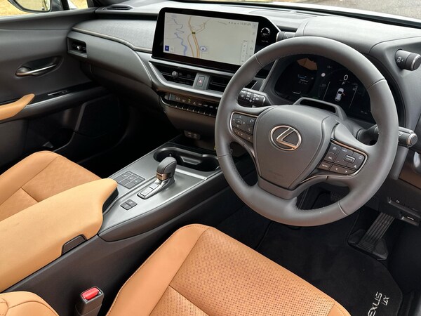Used Lexus UX 2025 for sale - 75175920: Photo 16