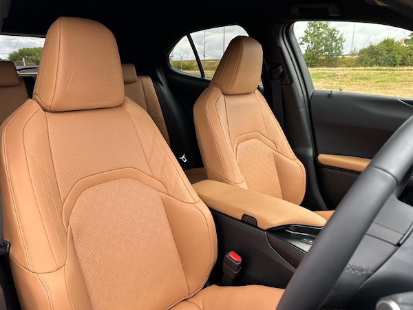 Used Lexus UX 2025 for sale - 75175920: Photo 8