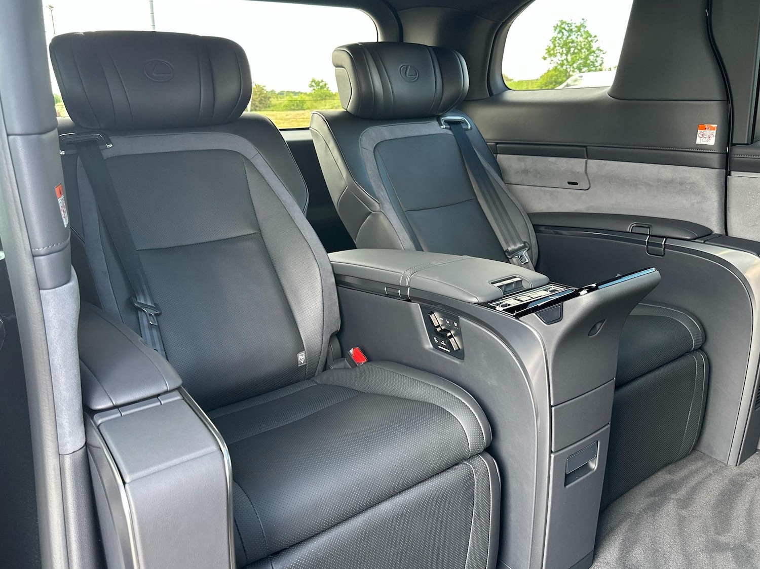 Used Lexus LM 2025 for sale - 76574657: Photo 11