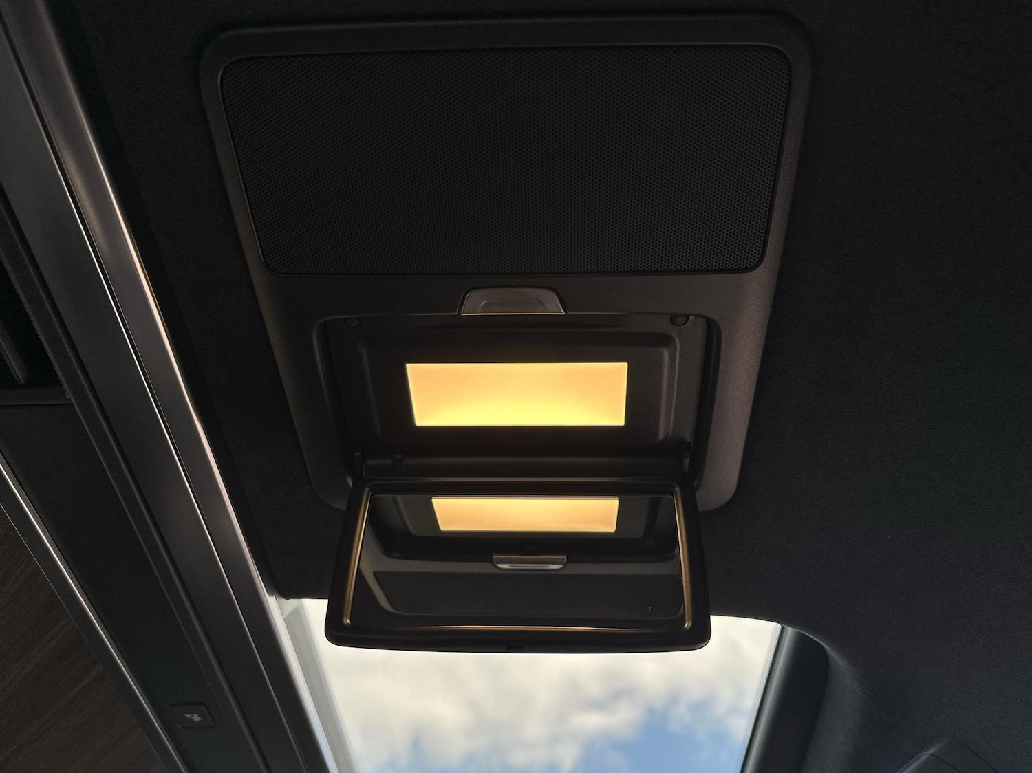 Used Lexus LM 2025 for sale - 76574657: Photo 35