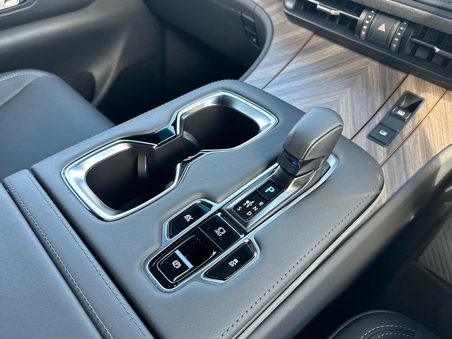 Used Lexus LM 2025 for sale - 76574657: Photo 9