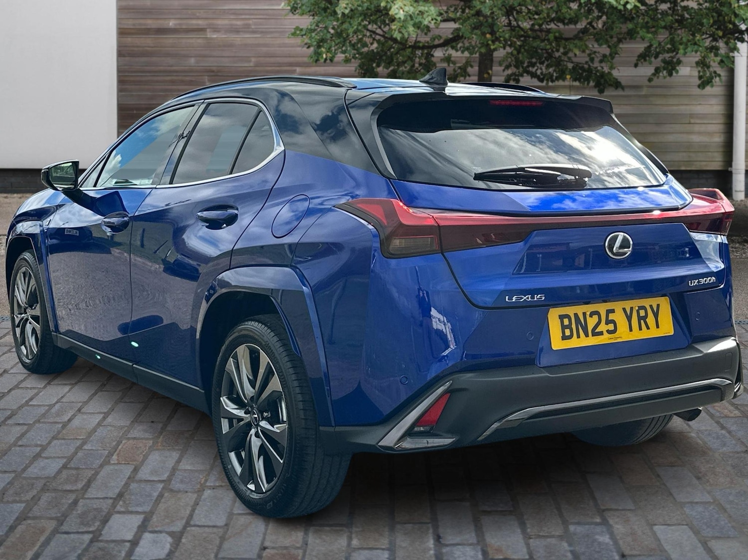 Used Lexus UX 2025 for sale - 77770686: Photo 3