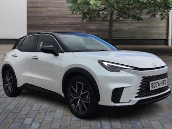 Lexus - LBX