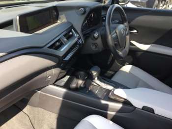Used Lexus UX 2022 for sale - 75104100: Photo