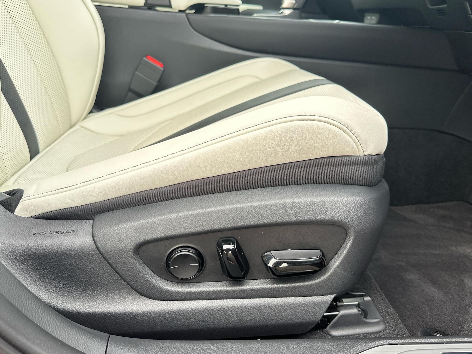 Used Lexus UX 2025 for sale - 76514438: Photo 13