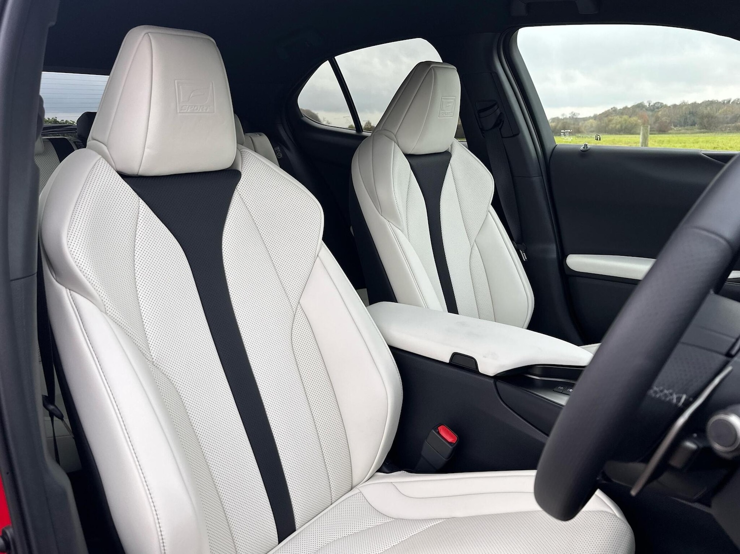 Used Lexus UX 2025 for sale - 76514438: Photo 15