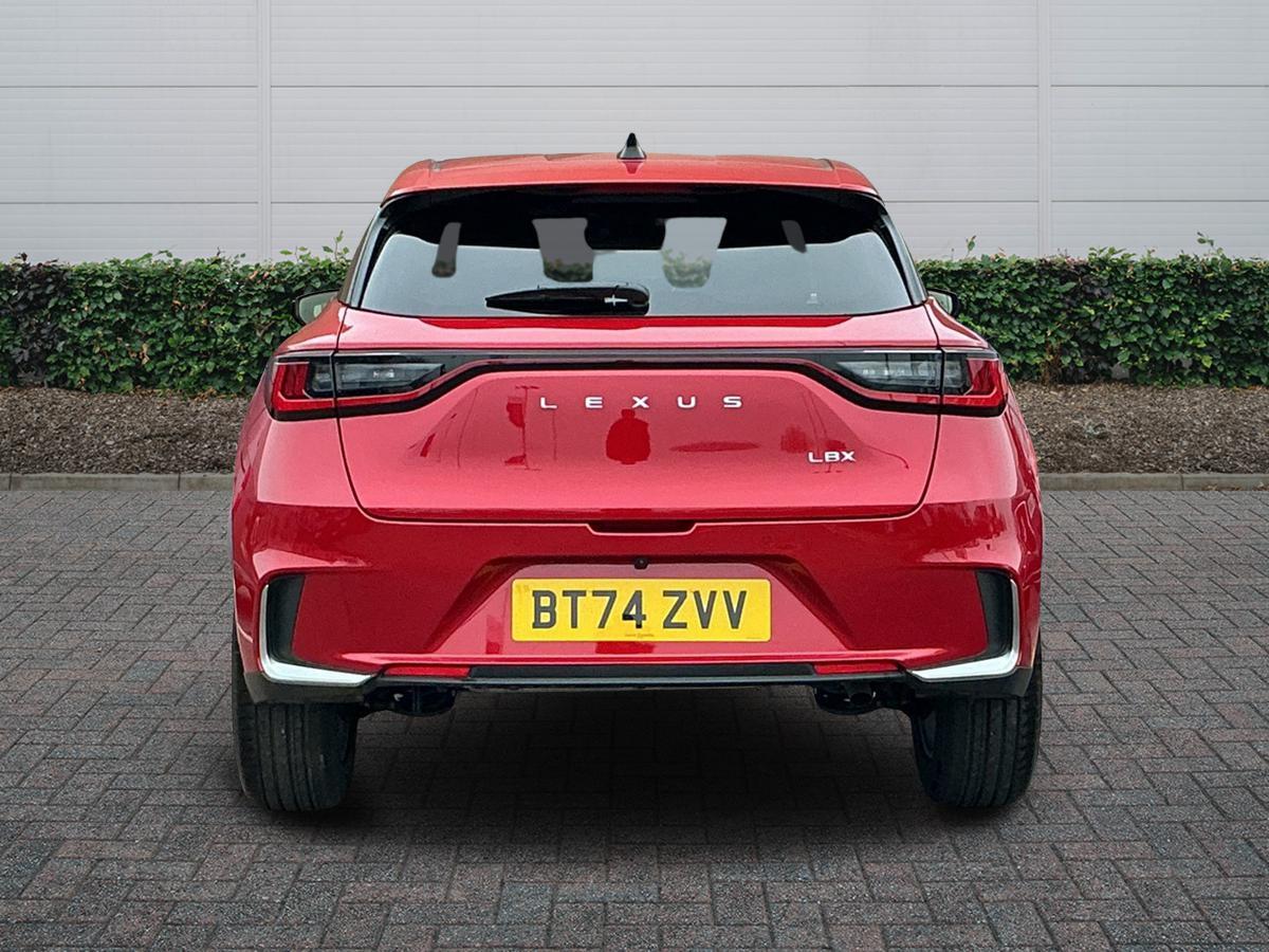 Used Lexus LBX 2024 for sale - 77046371: Photo 4