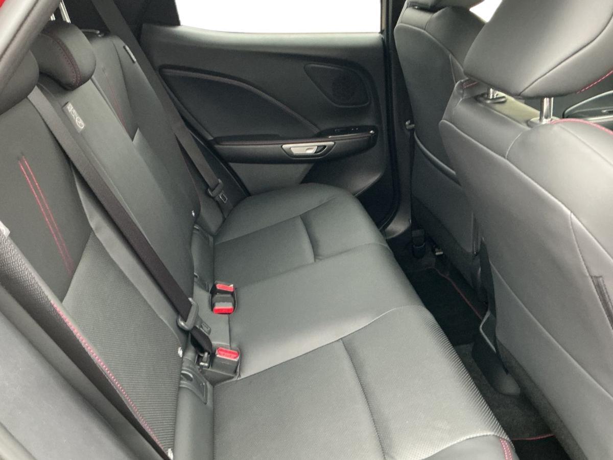 Used Lexus LBX 2024 for sale - 77046371: Photo 9