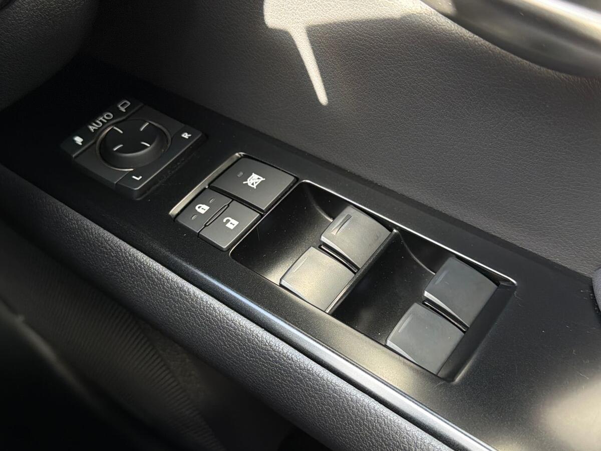 Used Lexus UX 2023 for sale - 78059323: Photo 18