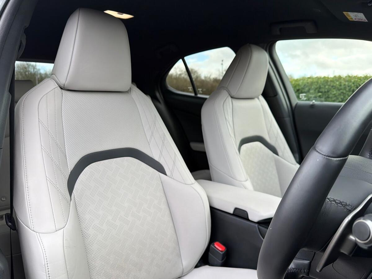 Used Lexus UX 2023 for sale - 77397111: Photo 15