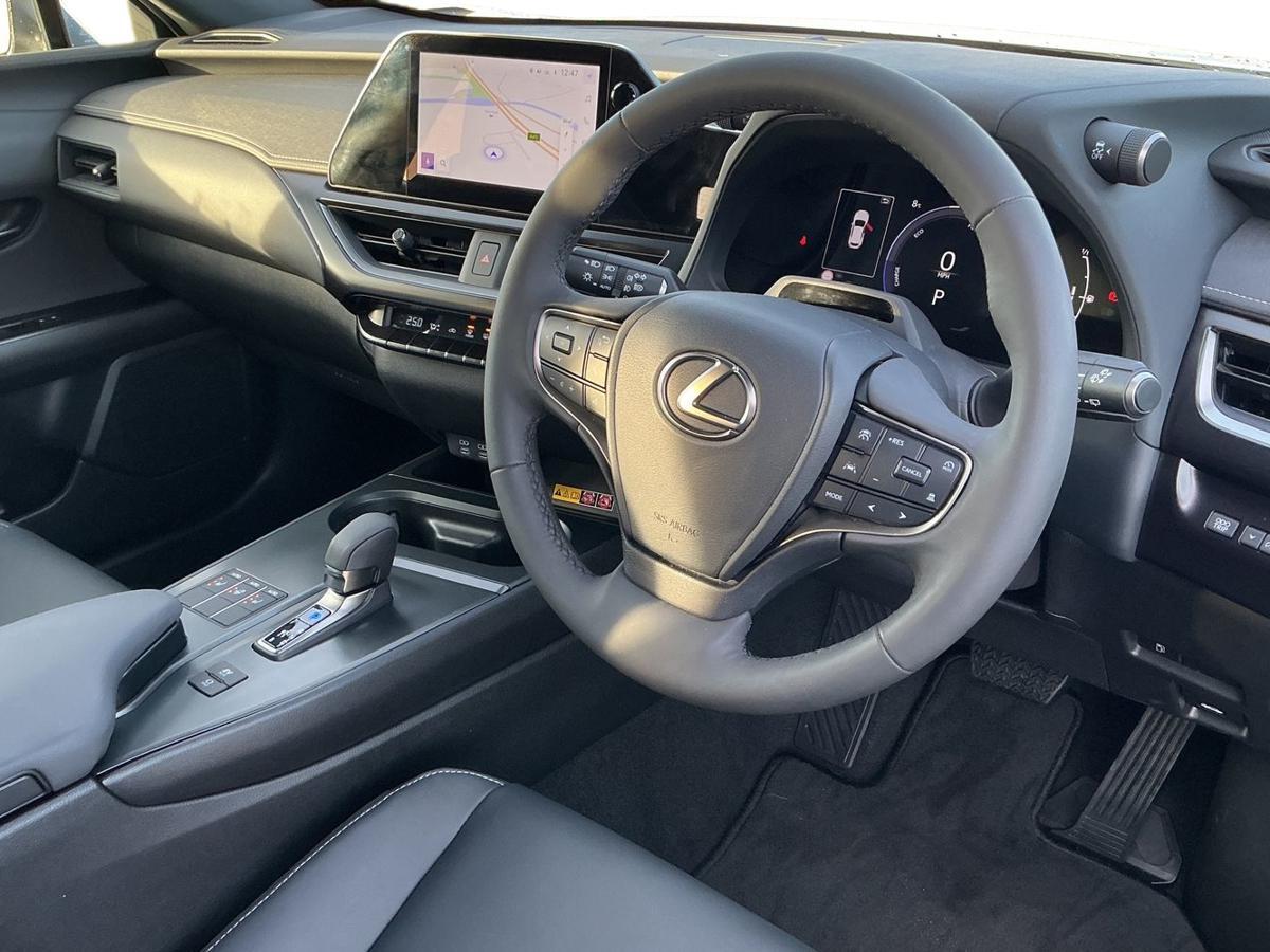 Used Lexus UX 2025 for sale - 76937290: Photo 12