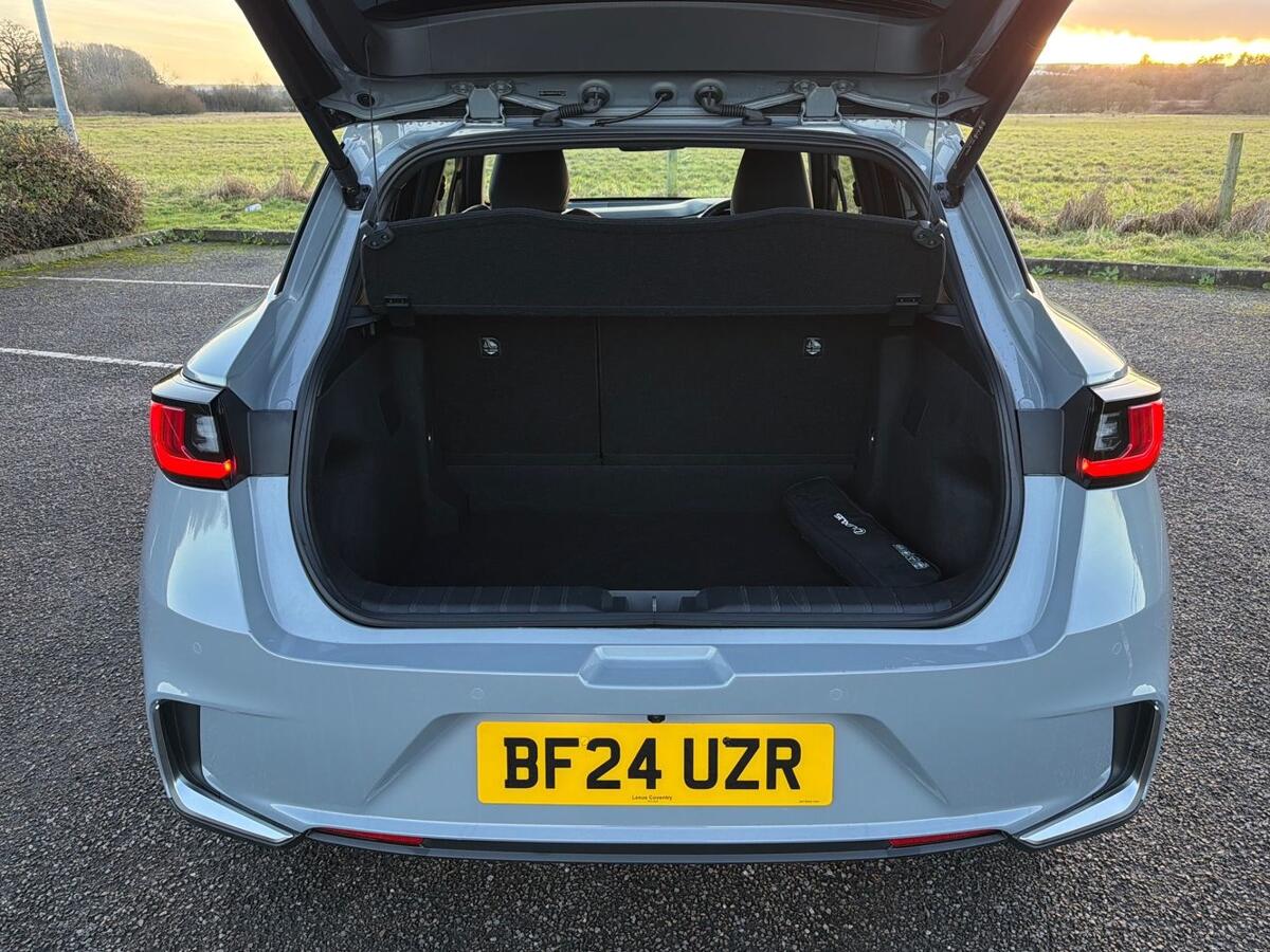 Used Lexus LBX 2024 for sale - 77231564: Photo 10