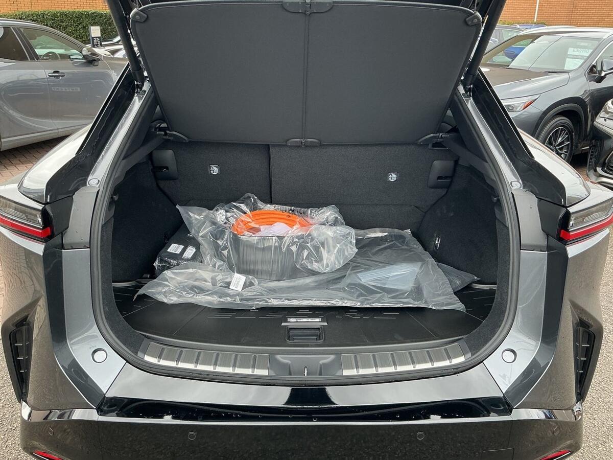 Used Lexus RZ 2026 for sale - 77627077: Photo 10