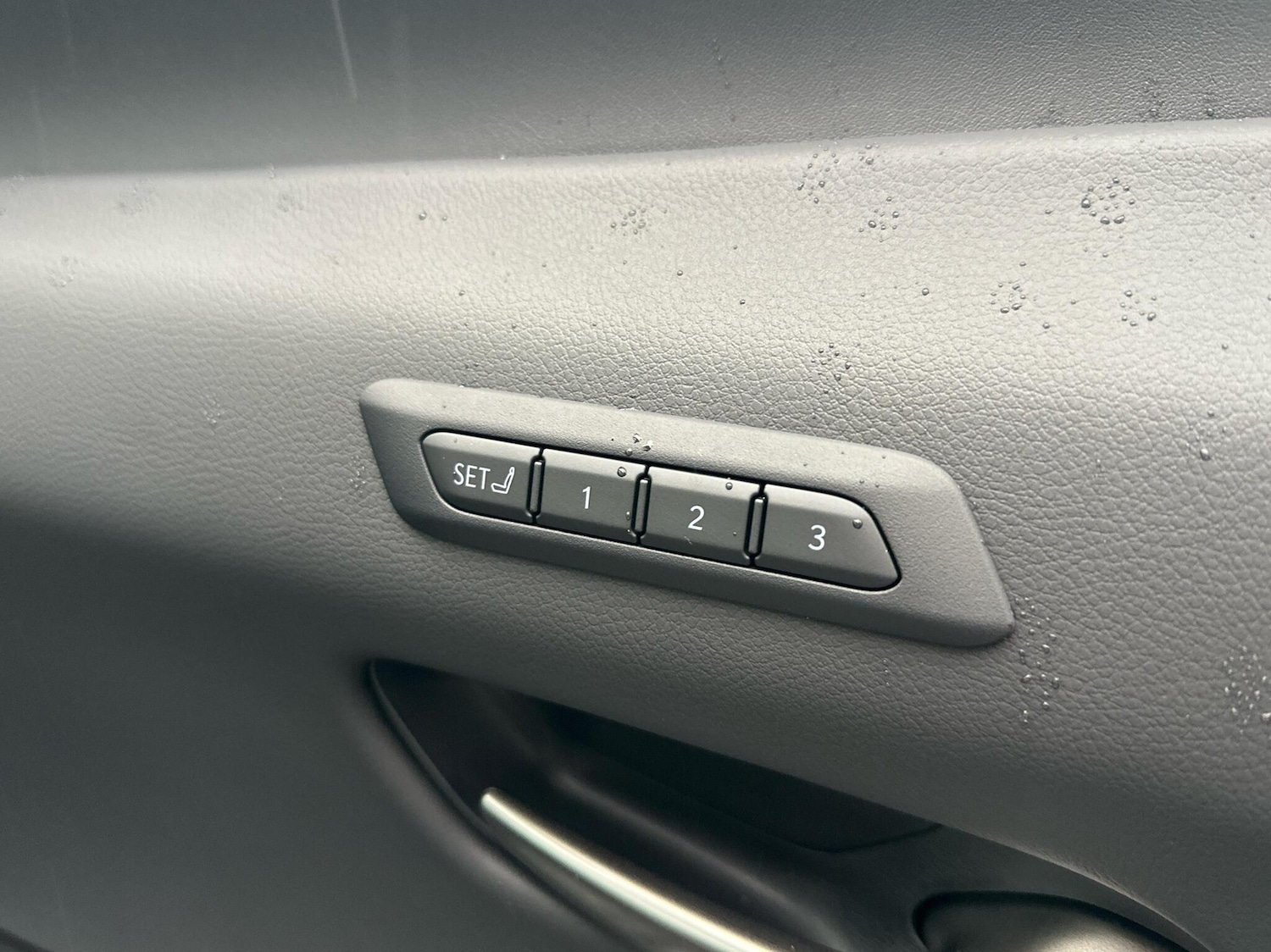 Used Lexus UX 2025 for sale - 76670962: Photo 13