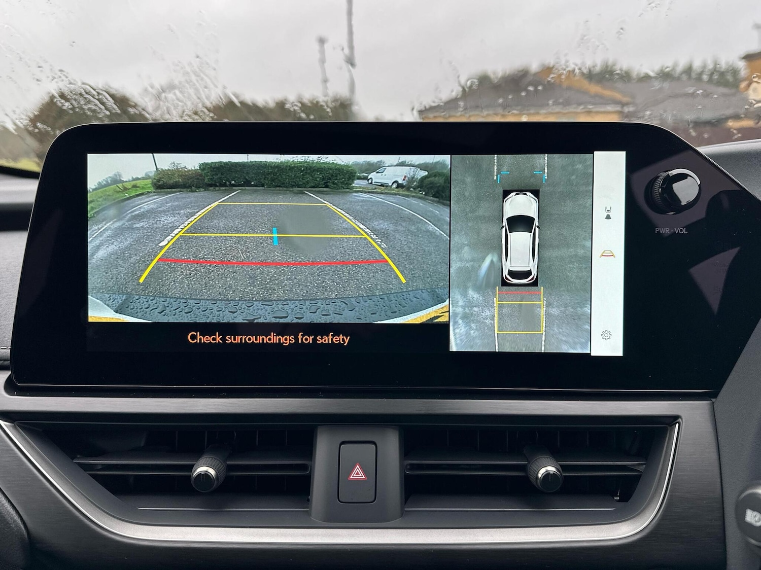 Used Lexus UX 2025 for sale - 76670962: Photo 18