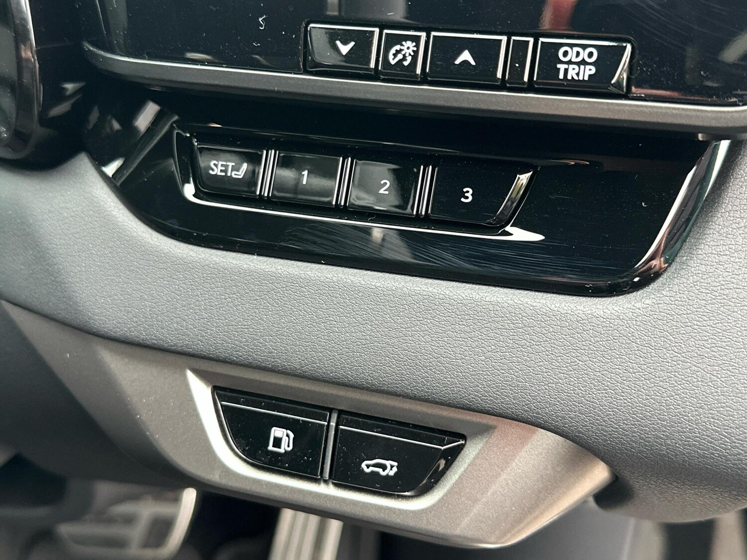 Used Lexus RX 2025 for sale - 77427532: Photo 16