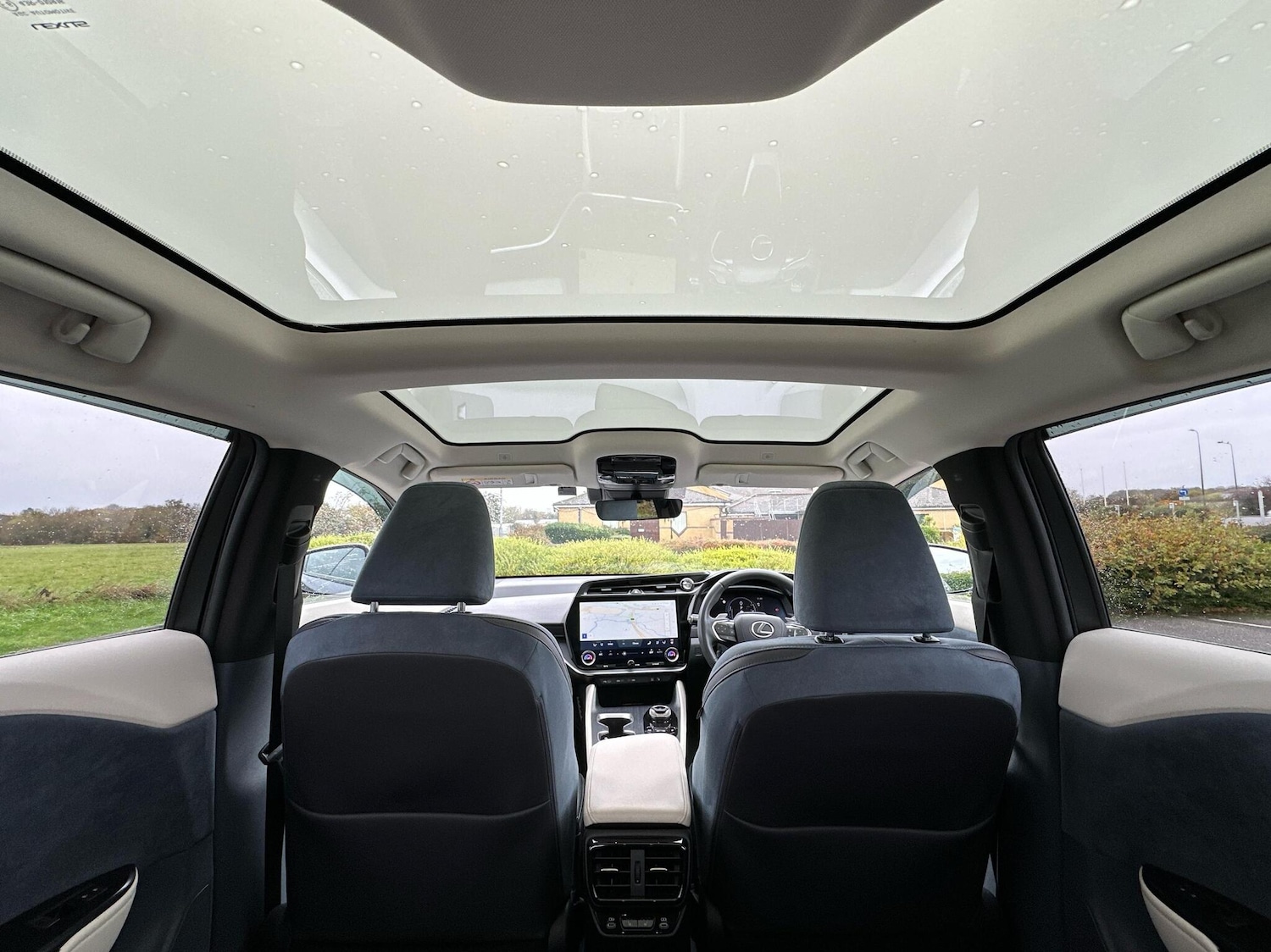 Used Lexus RZ 2023 for sale - 76574652: Photo 13