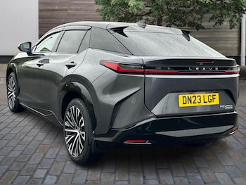 Used Lexus RZ 2023 for sale - 76574652: Photo