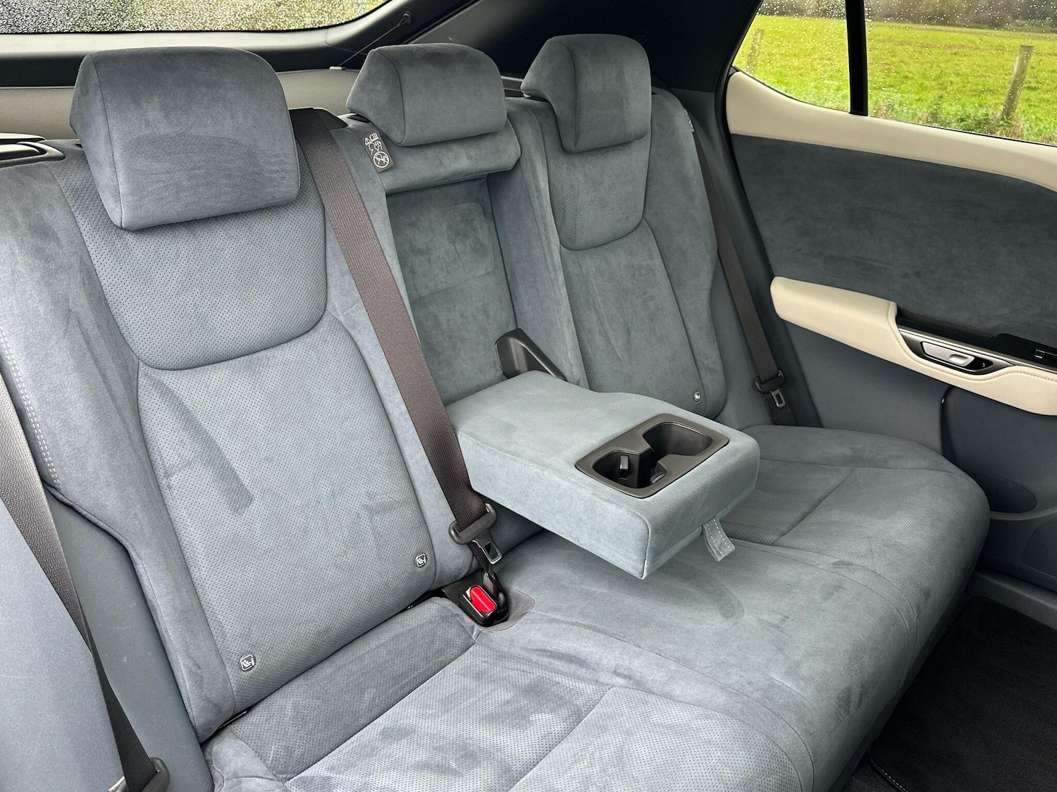 Used Lexus RZ 2023 for sale - 76574652: Photo 9