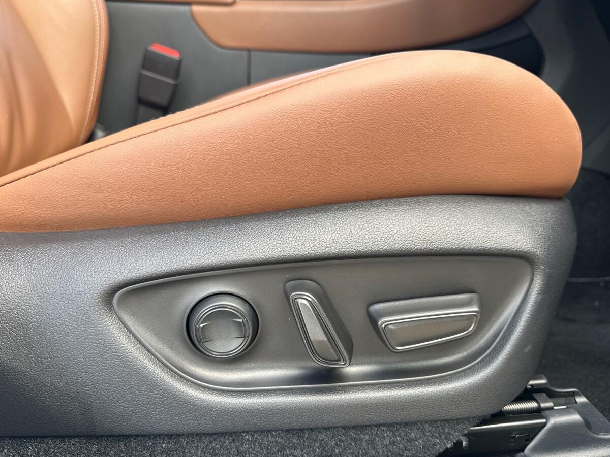 Used Lexus LBX 2025 for sale - 77013522: Photo 14